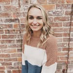Baylee Moore - @bayleecarolynphotography - Instagram