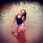 Bea Gonzalez - @bebugonzalez22 - Instagram