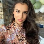 Beatrice Booth - @riska.n.cahyani.58 - Instagram