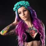 Beatrix Holland - Facebook