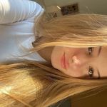 beatriz Bishop - @txw.bia - Instagram