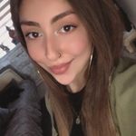 Beatriz Esteves - @beatrizzestevess - Instagram