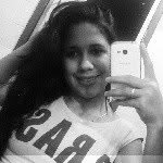Bia Zinha - @beatriz_halla_ - Instagram