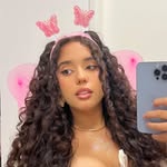 Bea - @beatrizwally - Instagram