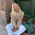BeatrizWhitney - @beatrizwhitney64 - Instagram