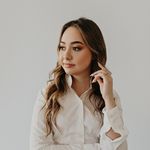 Ana Beatriz Wolff Bueno - @anawbuenoo - Instagram