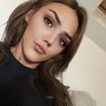 Becca Hutton - @rebeccahutton2000 - Instagram