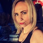 Bec - @beccaking - Instagram