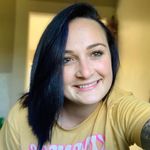Becca Larson - @beautybybeccalarson - Instagram