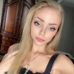 @becca.lyons_ - Instagram