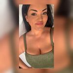 Becky Lyon - @becca_lyon1988 - Instagram