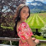 Rebecca Reed - @beccareed40 - Instagram