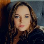 Becki Thompson - @becks2081 - Instagram