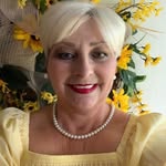 Becky Addison Applegate - @beckyaddisonapplegate - Instagram