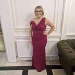 Becca Arnott - Facebook