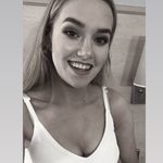 Becky Burrell - @b3ckyb_ - Instagram
