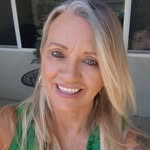 Becky Carr - @careliglobetrotter - Instagram