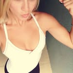 Becky Carr - @lapermiti2621 - Instagram