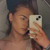 Becky - @beckychalmers - TikTok