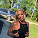 Becky Chamberlain - @becky19088 - Instagram