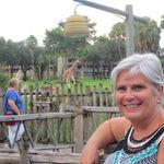 Travel Savvy Becky - @beckycheektraveler - Instagram