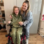 Hannah & Becky Cheetham - @cheethamswithdreams - Instagram