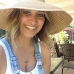 Becky Ellis - @becks_37 - Instagram