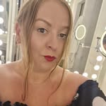 Becky Louise Ewen - @beckyewen22 - Instagram