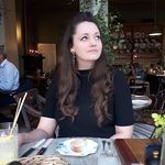 Becky Fields - @fields_brushes - Instagram