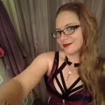 Becky Flowers - @beckyflowers88 - Instagram