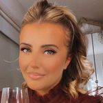 Becky Howes - @beckyhowes08 - Instagram