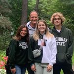 Becky Schey Kos - @beckyskos - Instagram