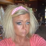 Becky Potts - @goldenpawsdesigns - Instagram