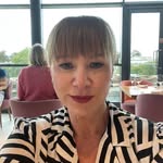Becky Robins - @bex42 - Instagram