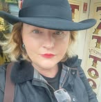 Becky Saunders - Facebook