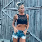 Becky Stallings - @bencks_saulienfarany - Instagram