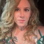 Rebecca Vines - @becky.vines - Instagram