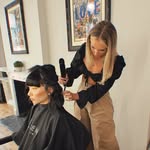 BLONDES + BALAYAGE EXPERT - @beckyweeks.hair - Instagram