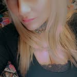 Bee Adkins - @bee.adkins27 - Instagram