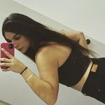 Bia Almeida - @bee_almeida16 - Instagram