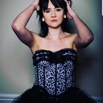Bee Bailey - @beehappy97 - Instagram