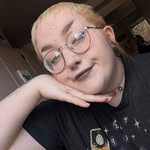 Bones Palmer - @beebonesbaby - Instagram