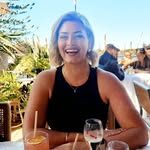 Bianca Brownlow - @beebrownlow - Instagram