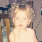 Bee Evans - @annabeella_may - Instagram