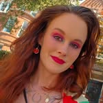 Bee Griffin - @bambeelions - Instagram