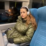 Bethany Hale - @beehale2002 - Instagram