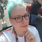 Bee Harris - @hungrydyke - Instagram