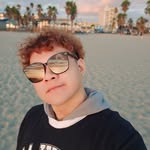 Bee Henry - @uhubee - Instagram