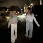 Bee Johnson - @beejohnsonn - Instagram