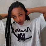 Bee - @b.e.e_king - Instagram